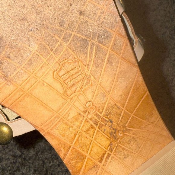 Leather sandals size 8 - Picture 4 of 7